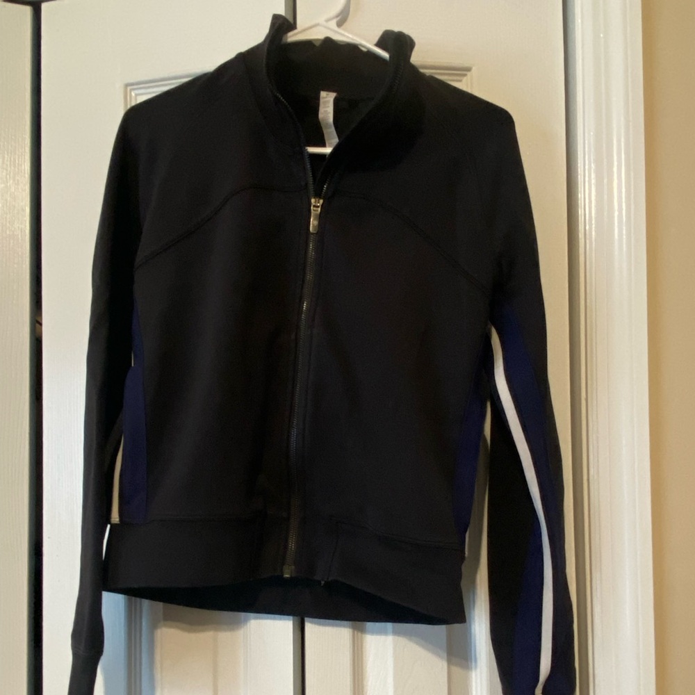 Lululemon Women's Black Zip-Front Athletic Track Jacket Navy & White Stripe sz 6